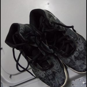 Under armour basketball shoes